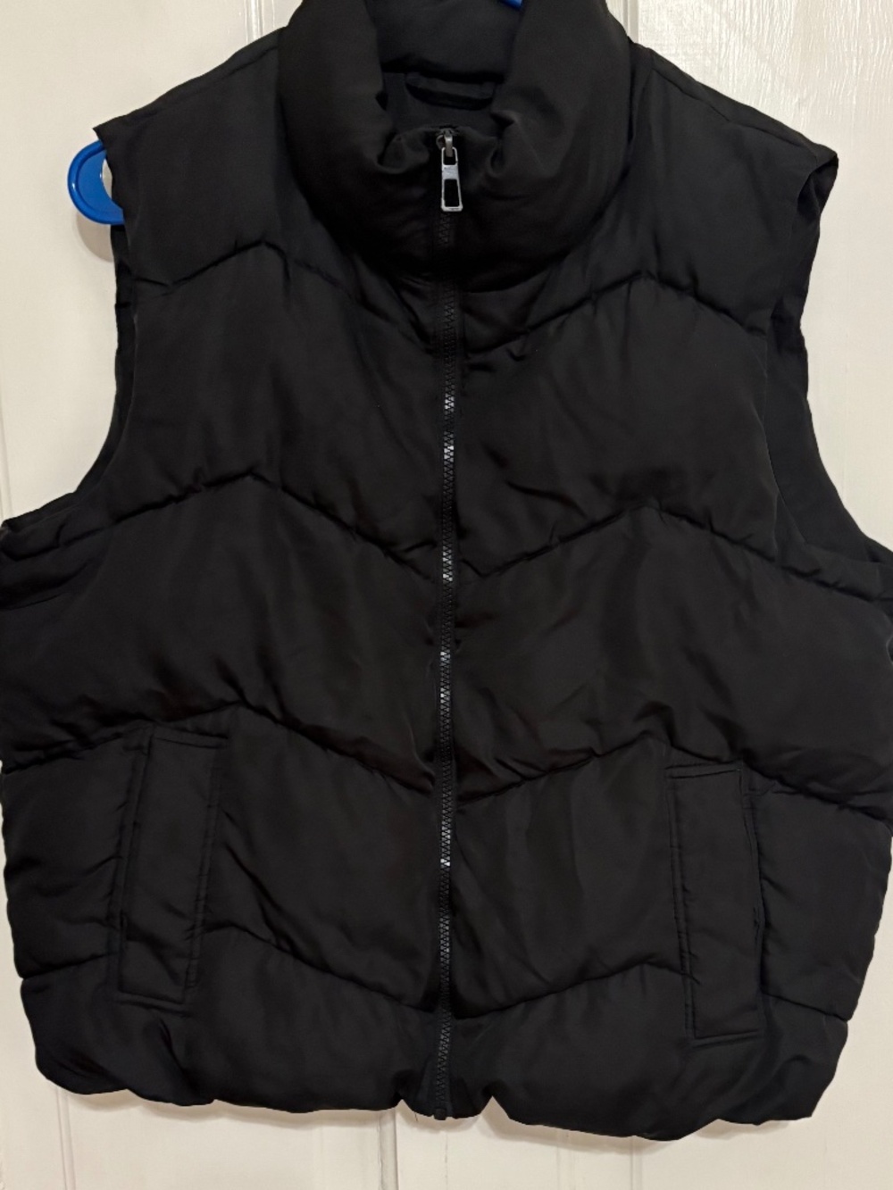 Vero Moda Womens L Puffer Vest Black Cropped High Collar Zip Up